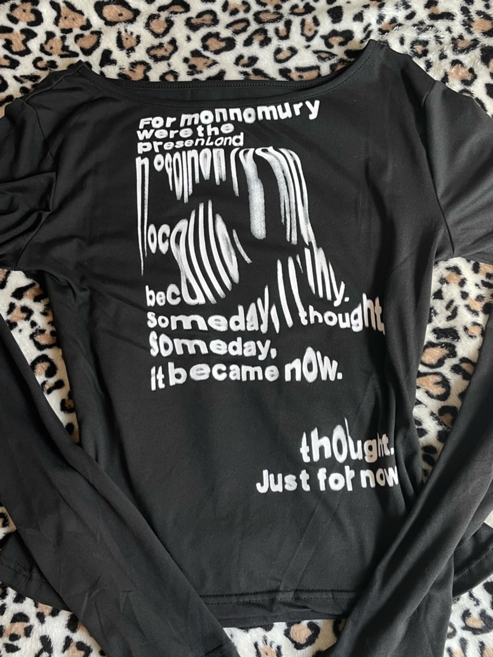 ♡ Black Long-Sleeve Graphic Tee White Print